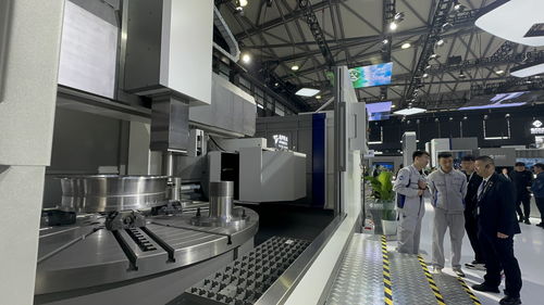 通用技术齐二机床两款产品亮相CCMT2024，展现国产高端装备硬实力